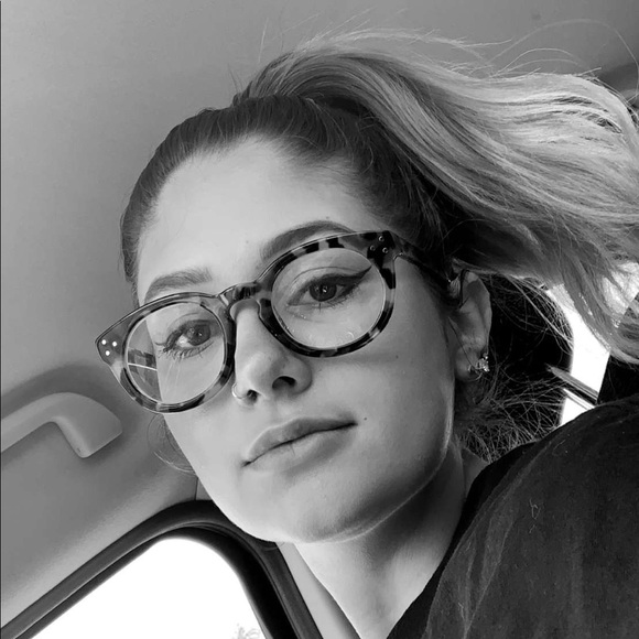 Meet your Posher, Sophie - Picture 4 of 4